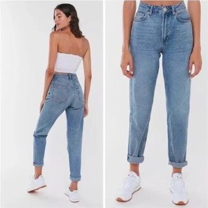 BDG Mom Jean